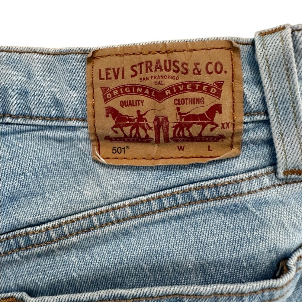 Levis 501 Women’s Denim Cut Off Shorts Waist Sz 24 Blue Button Fly 5 Pocket - Picture 10 of 17